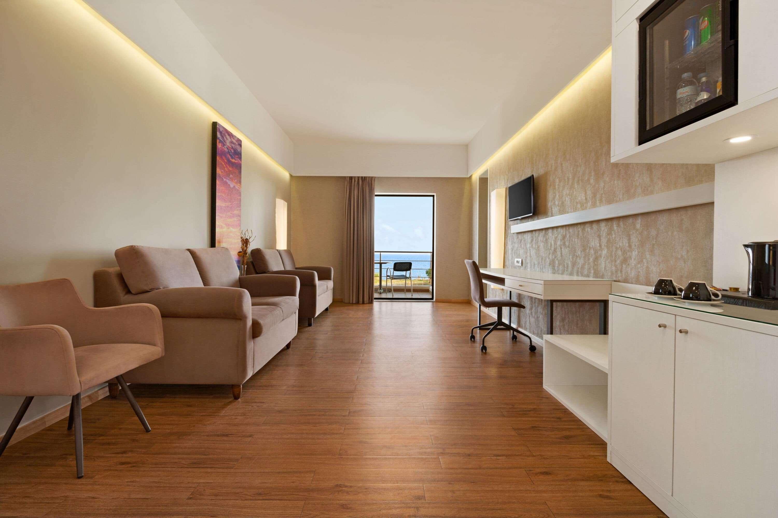 รามาดา พลาซา บาย วินด์แฮม ทรากี Hotel อเล็กซานโดรโพลิส ภายนอก รูปภาพ A typical hotel room
