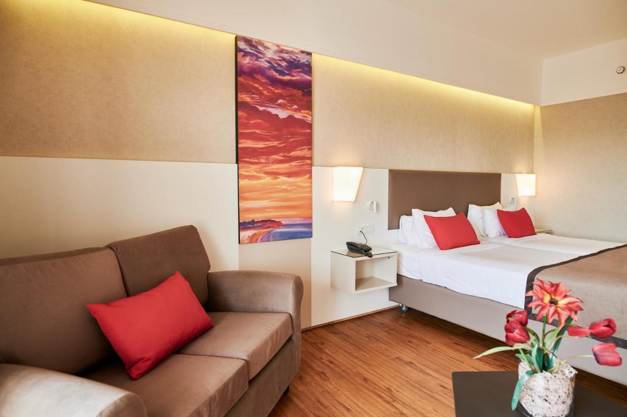 รามาดา พลาซา บาย วินด์แฮม ทรากี Hotel อเล็กซานโดรโพลิส ภายนอก รูปภาพ A room at the hotel